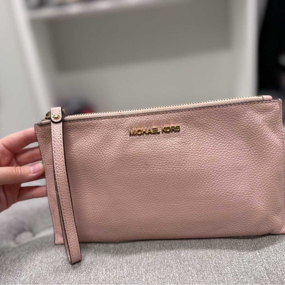 Michael Kors Blush Pink Wristlet